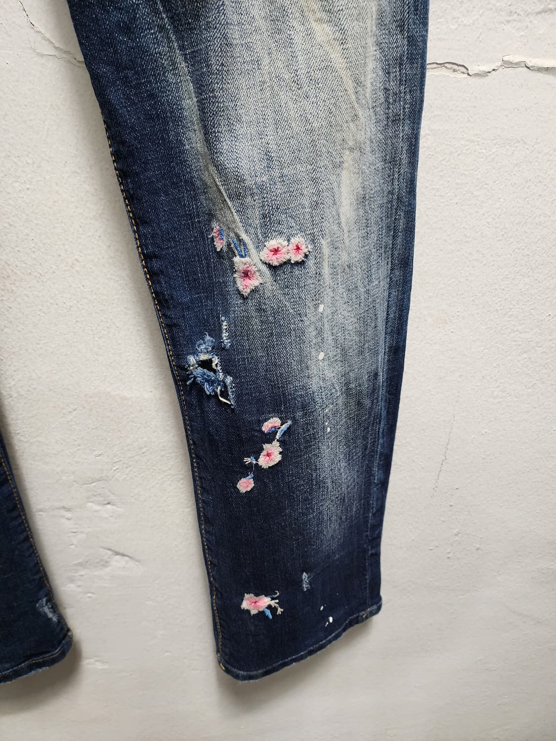 디스퀘어드2 빅브라더 벚꽃자수 청바지 상품이미지6