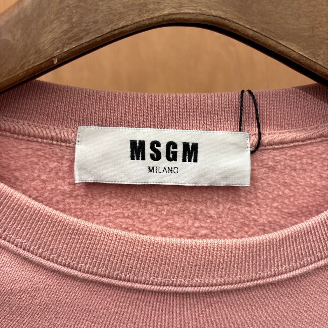 MSGM 라운드넥 긴팔 크롭 맨투맨 빅 로고 박스 프린팅 디테일 핑크 상품이미지6