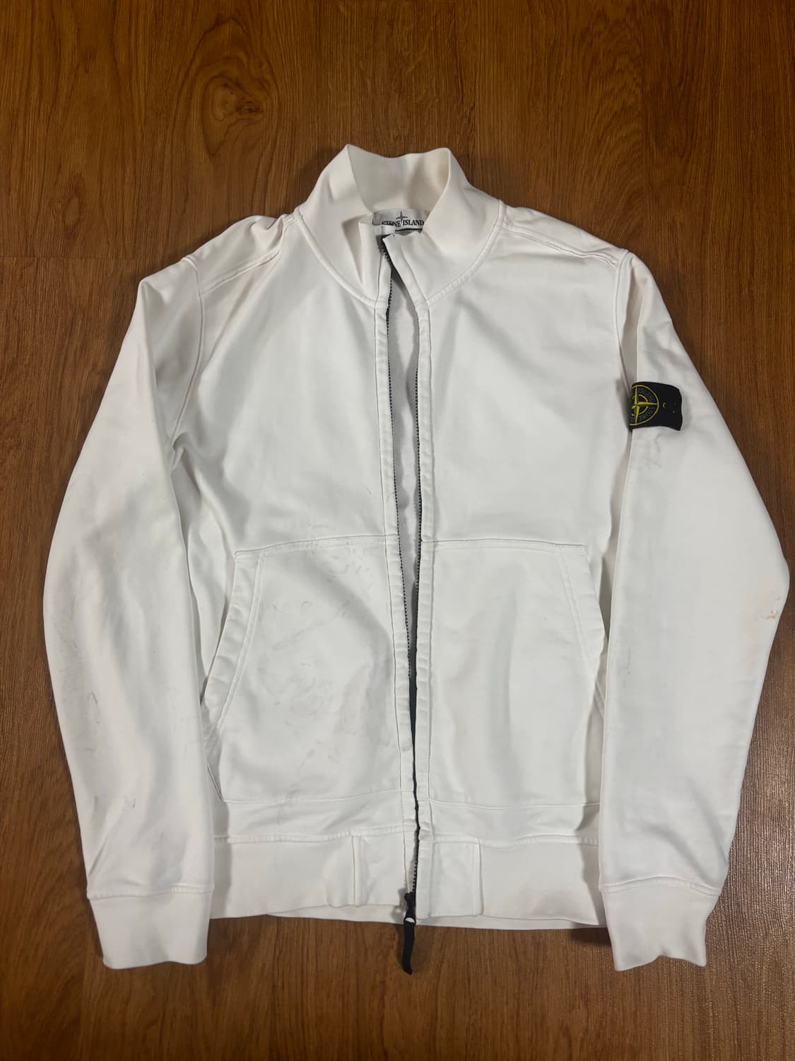 스톤아일랜드 집업 상품이미지1