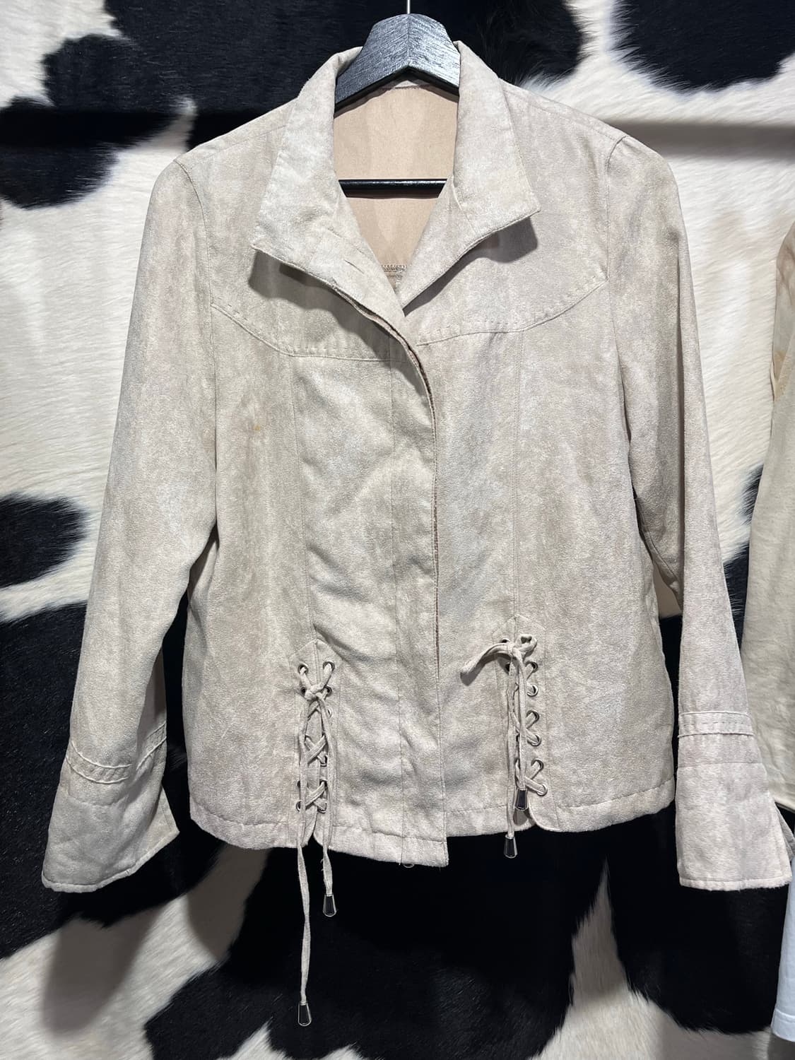 아일렛 베이지 스웨이드 자켓 상품이미지2