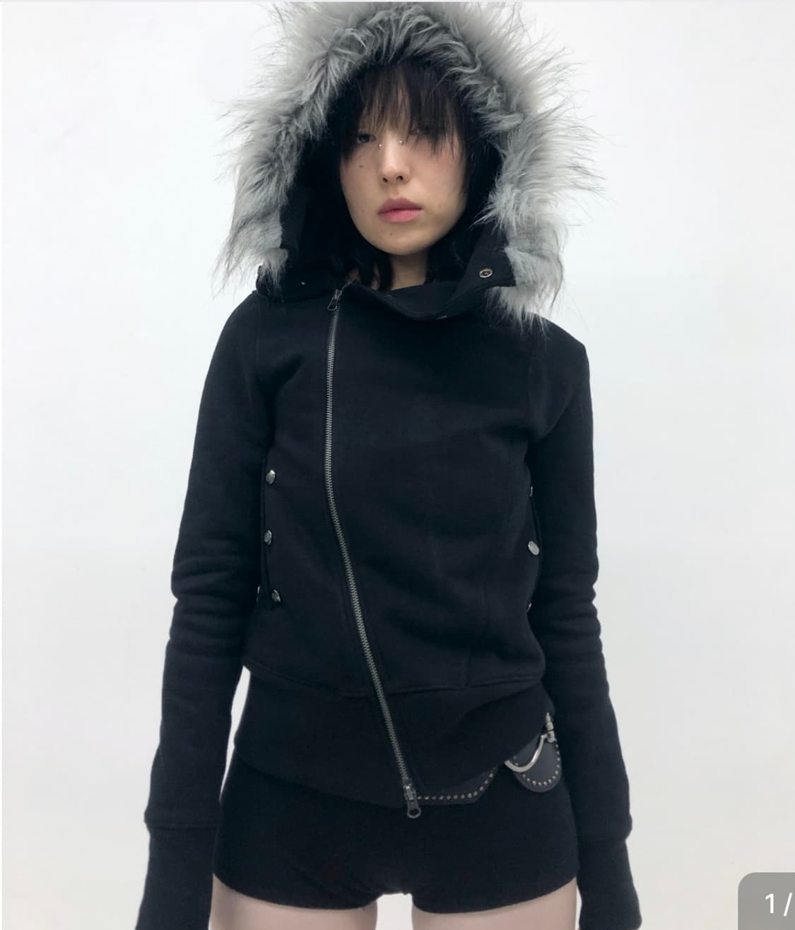 구해요) begbegbeg UNBALANCED FUR HOODIE 상품이미지1