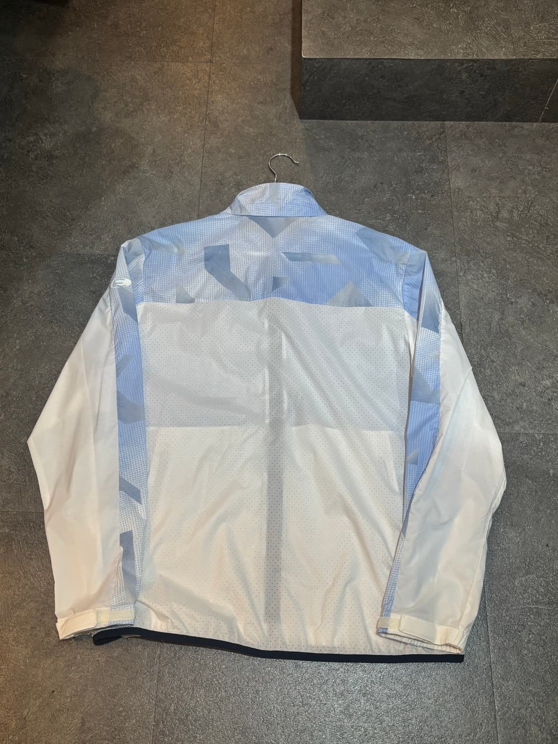 아이더 바람막이 잠바 110사이즈 상품이미지3