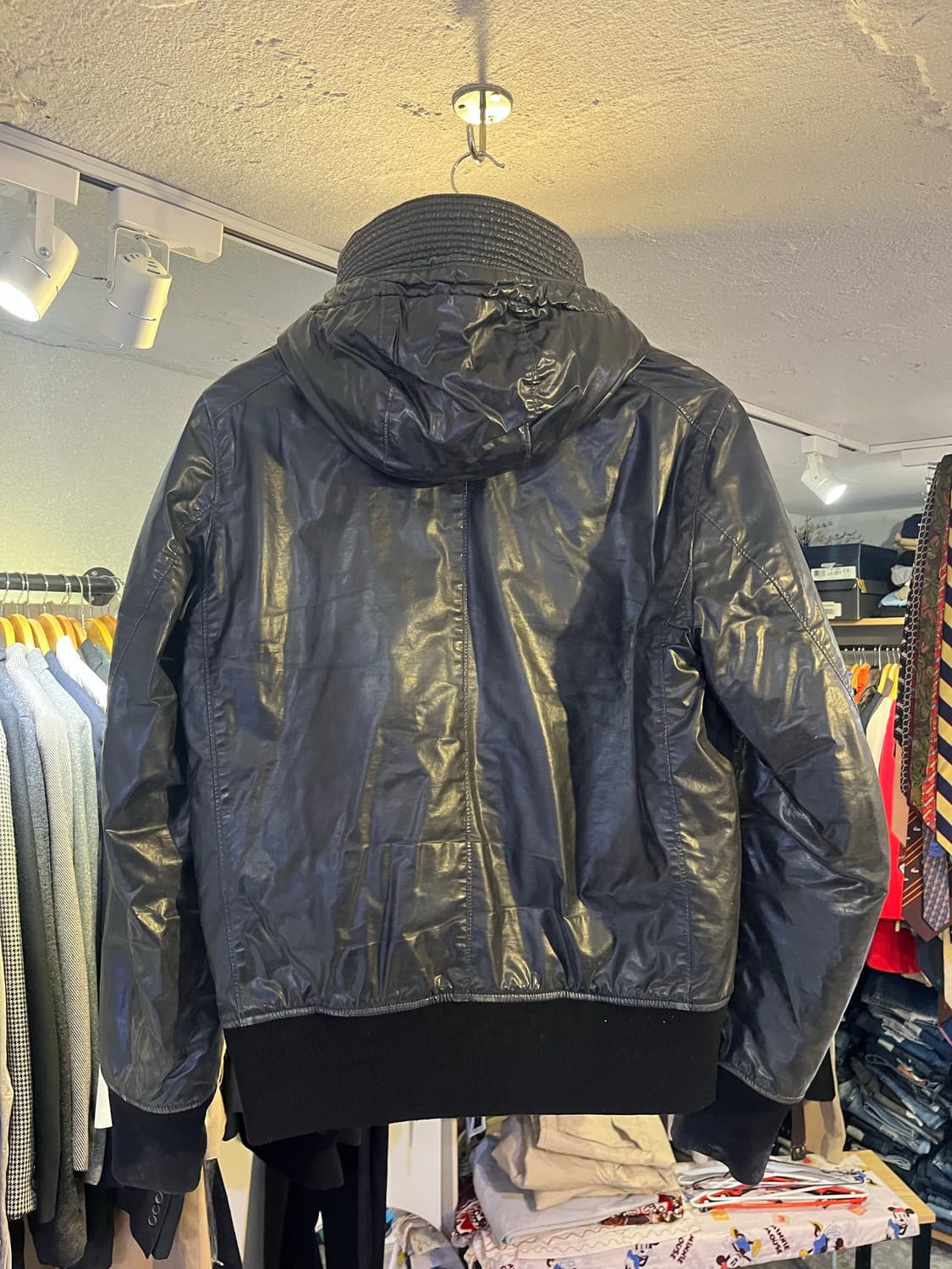 스톤 아일랜드 30주년 무솔라 고마타 자켓 상품이미지2