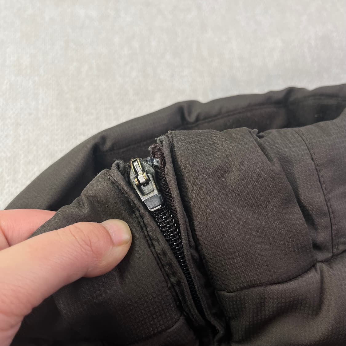 95 나이키x바르셀로나 브라운 푸퍼 패딩 상품이미지4