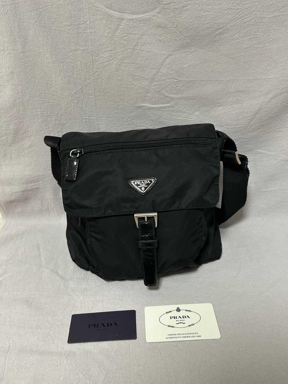 프라다 버클 크로스백 메신저백 나일론 포코노 주우재백 상품이미지7