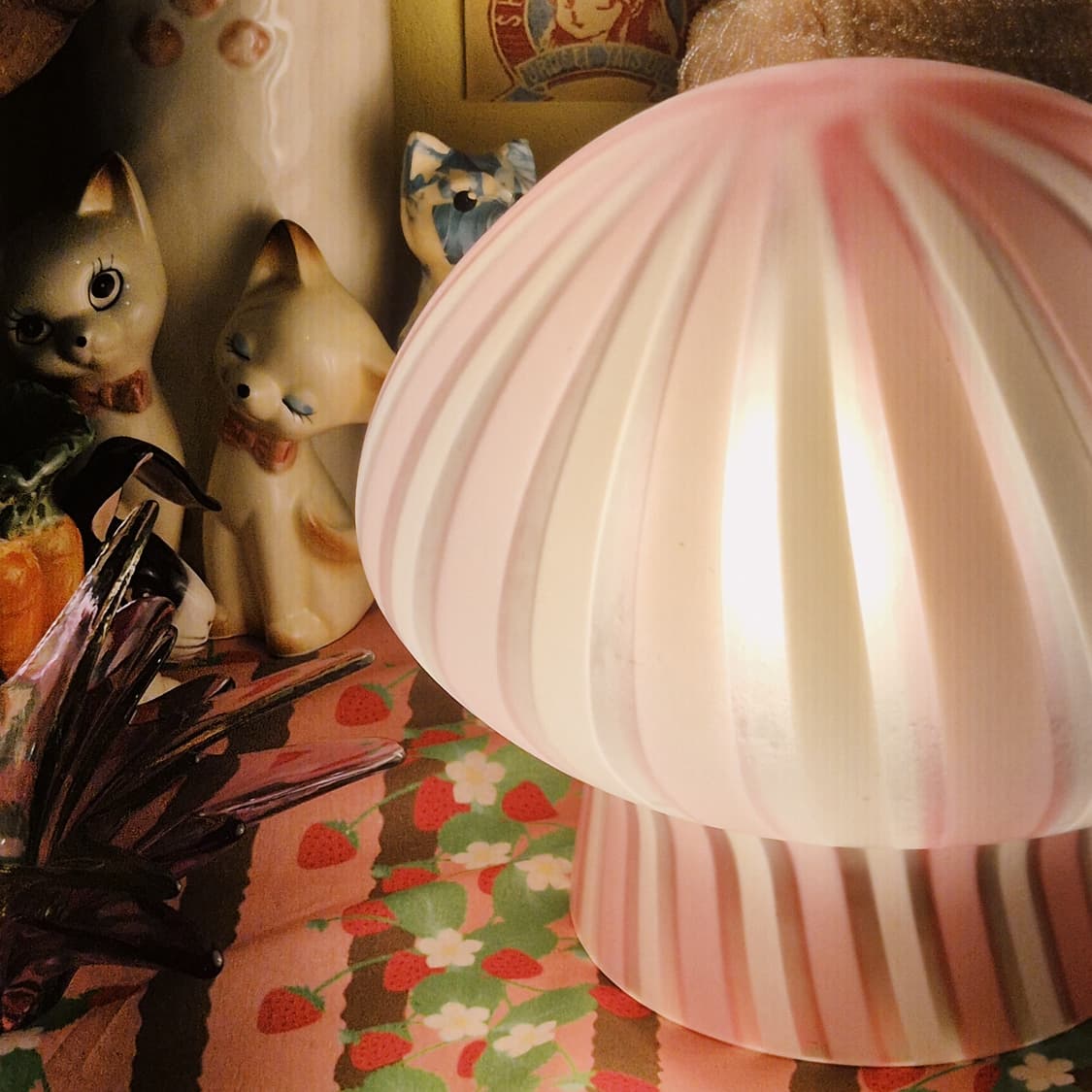 90s 핸드블로운 불투명 핑크 머쉬룸 탁상 램프 상품이미지8