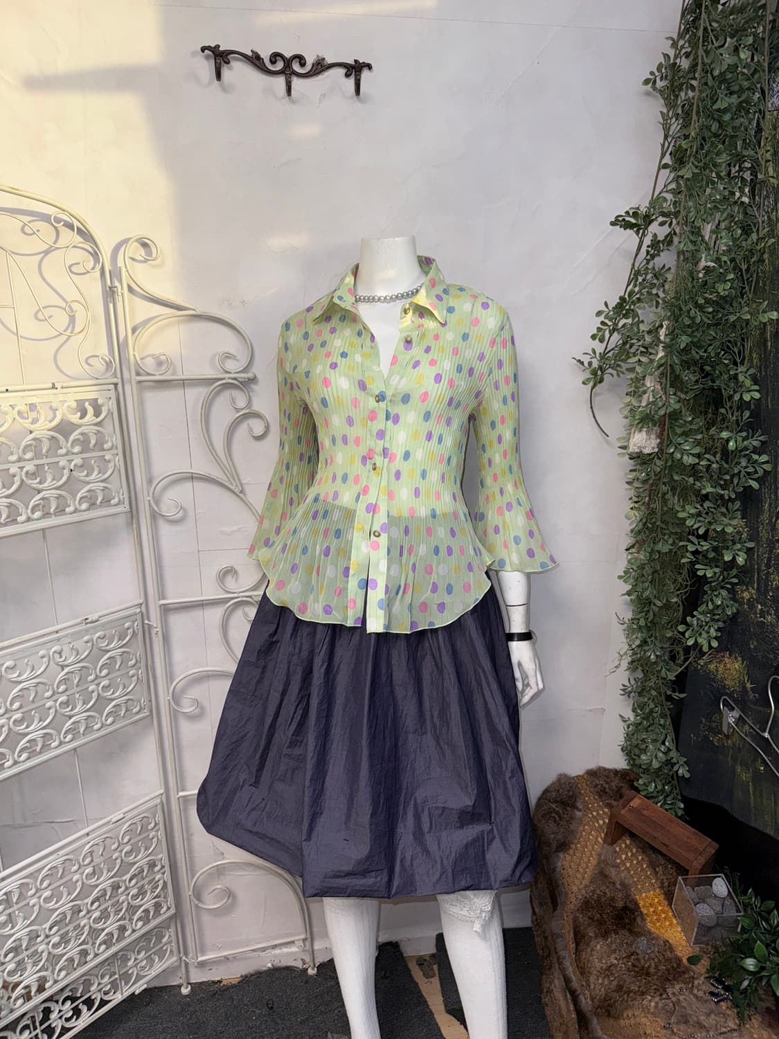 Green candy dot pleats blouse  상품이미지5