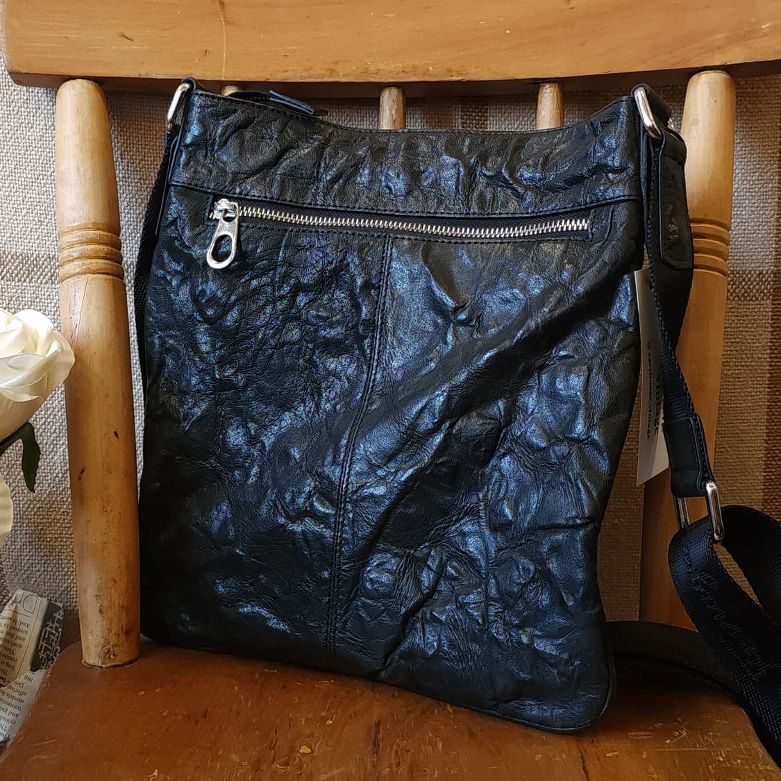 살바토레 페라가모 주름가공 가죽 크로스 백 메신져백 상품이미지2