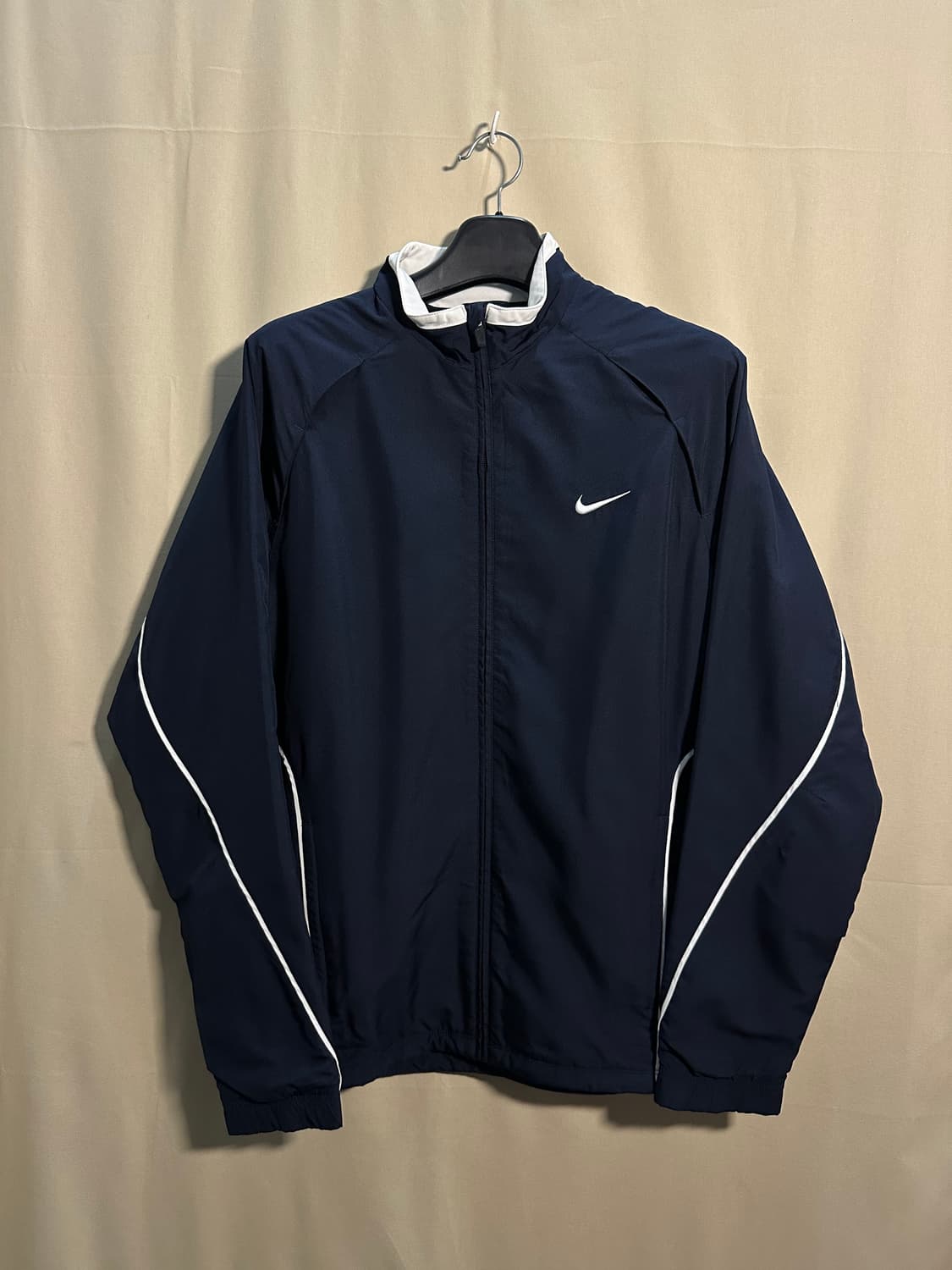 나이키 올드스쿨 바람막이 처분  상품이미지1