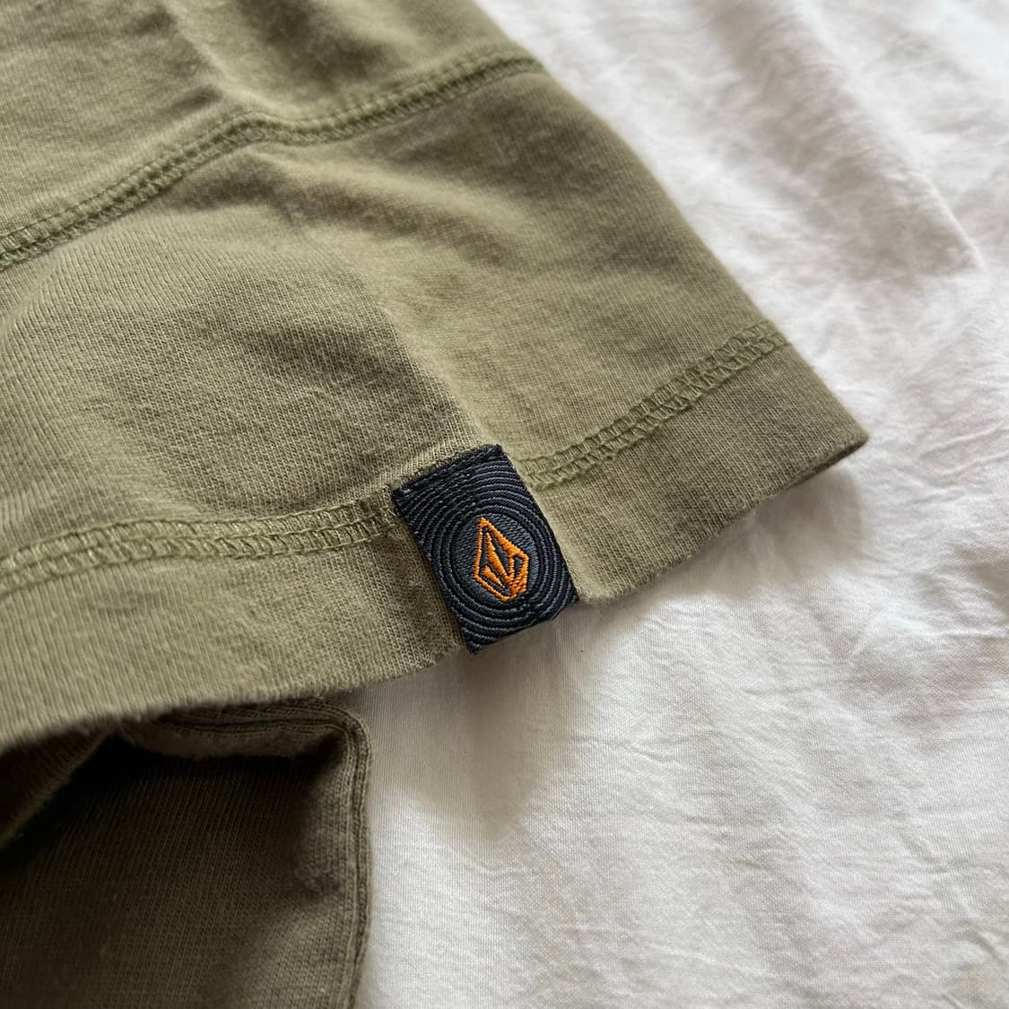 90-00’s Volcom Logo Khaki T-shirts 상품이미지5