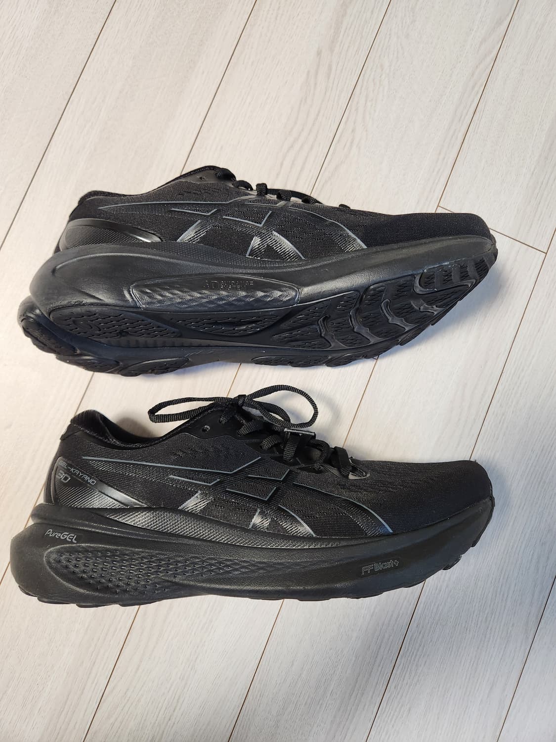 새상품급) 아식스 러닝화 젤 카야노 30 블랙 사이즈270 운동화(데상트 상품이미지5