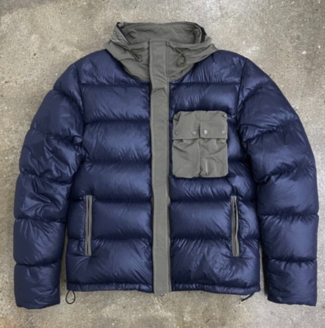 CP컴퍼니 수류탄 포켓 고글 패딩 상품이미지1