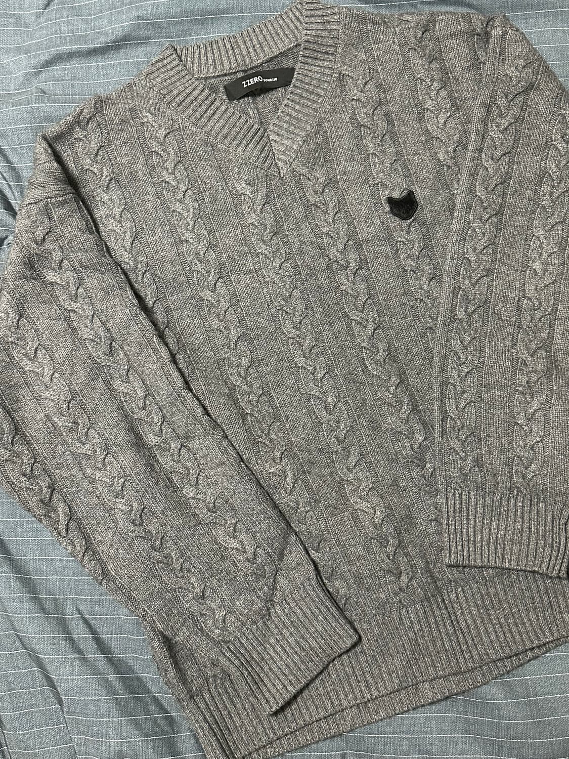 송지오 지제로 케이블 팬서 브이넥 니트 그레이 L 상품이미지3