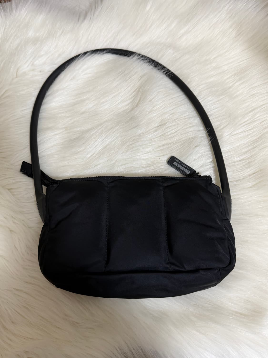 Heaven by marc jacobs헤븐바이마크제이콥스 숄더백 블랙 상품이미지7