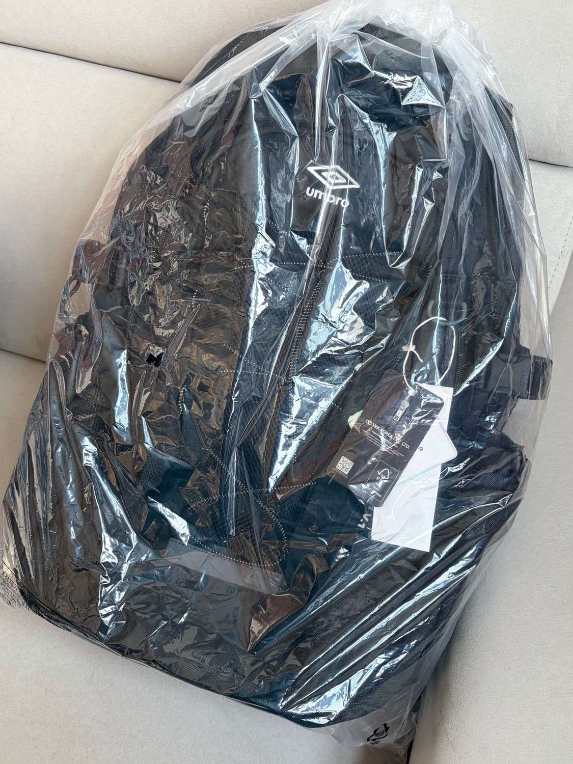 엄브로 백팩 31L 블랙 (새제품) 상품이미지2