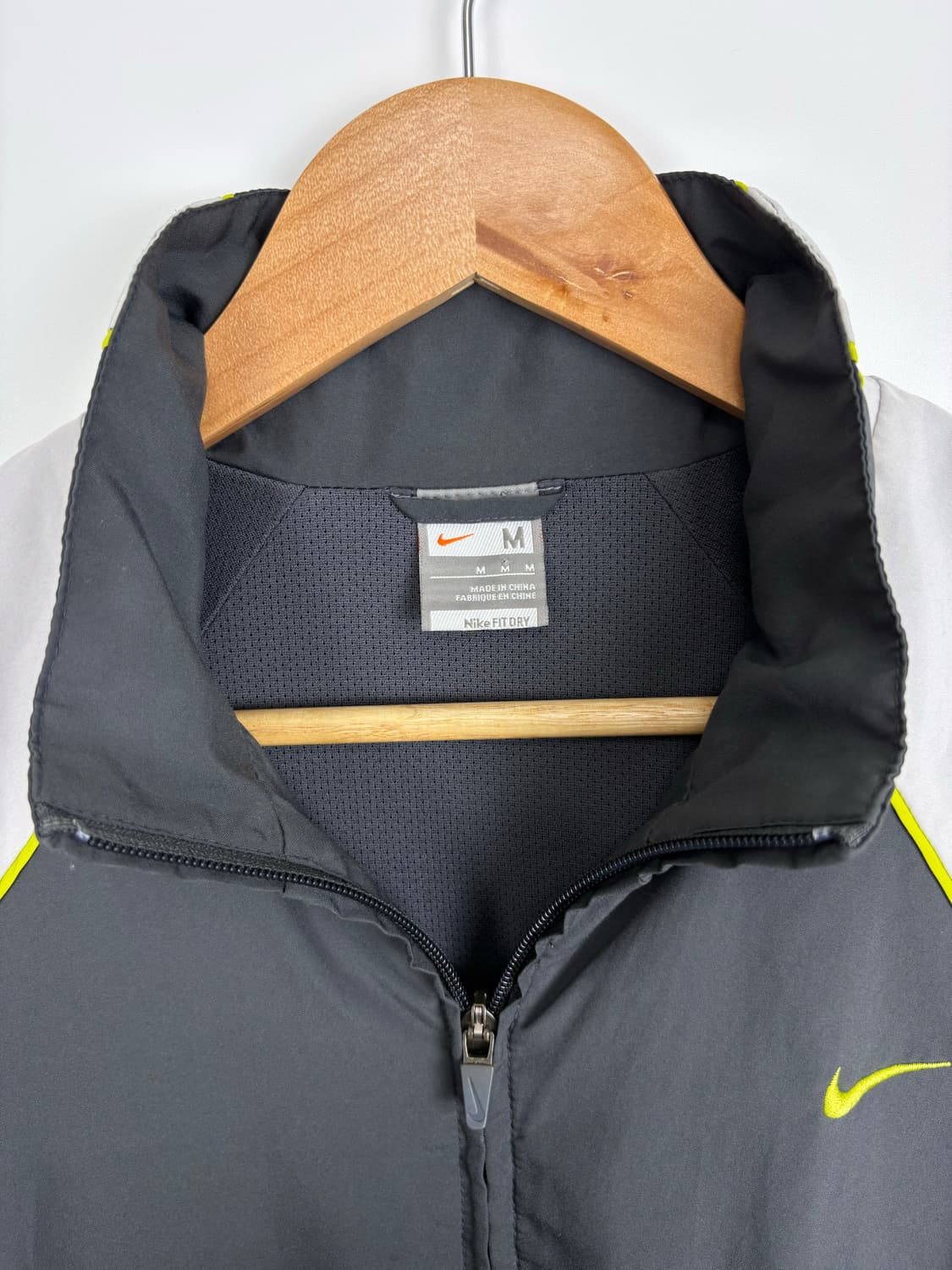 나이키 실버택 바람막이 상품이미지4