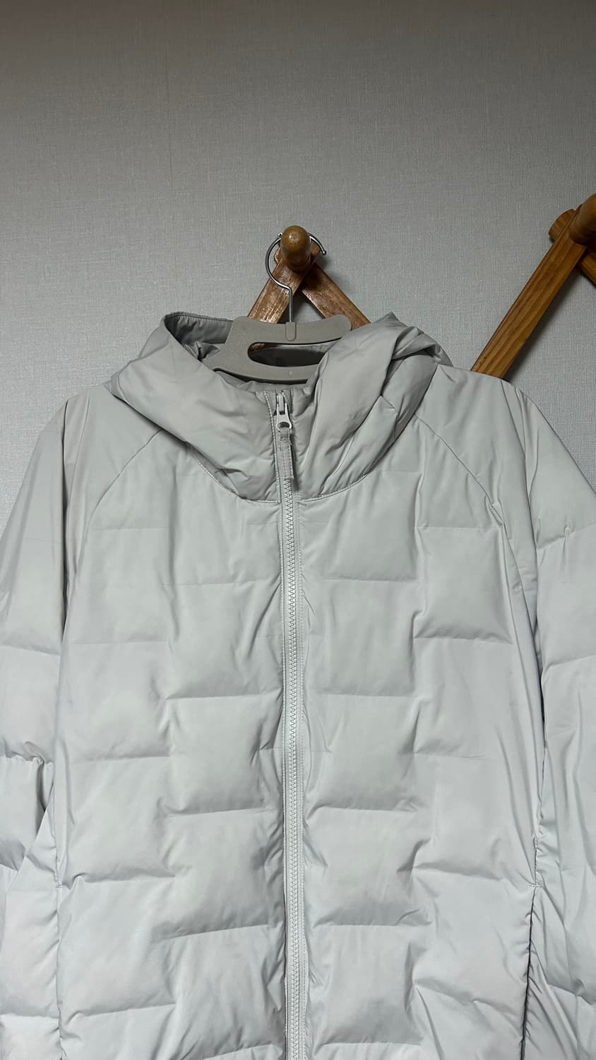 유니클로 경량패딩 상품이미지1