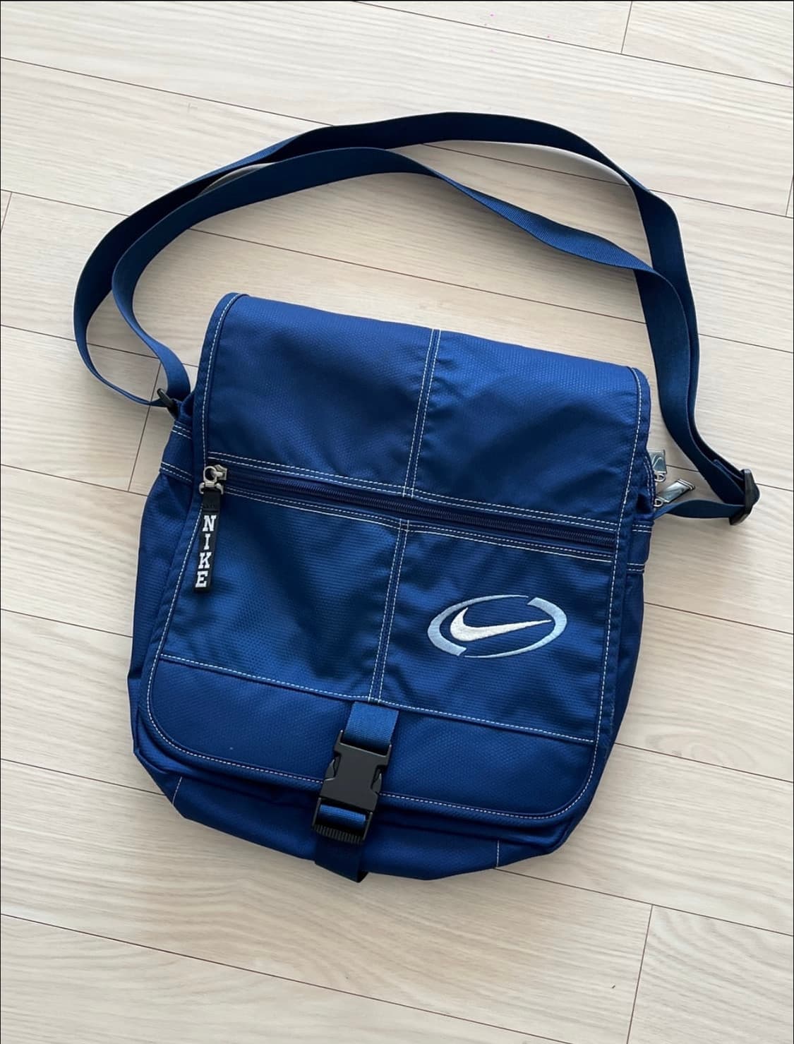 나이키 올드 어글리 90s  메신저백 상품이미지2