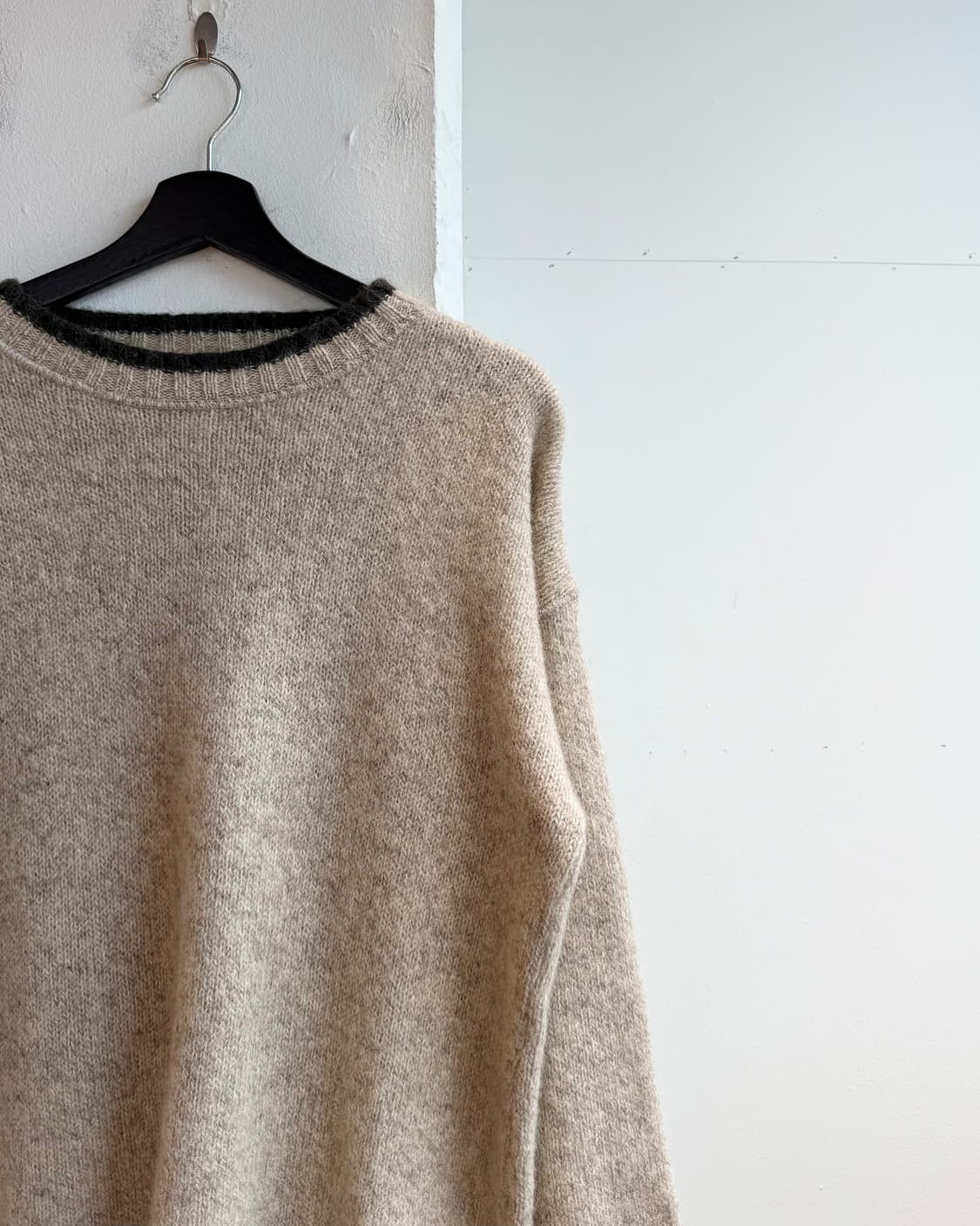 울리치 베이지 울 라운드 니트  상품이미지5