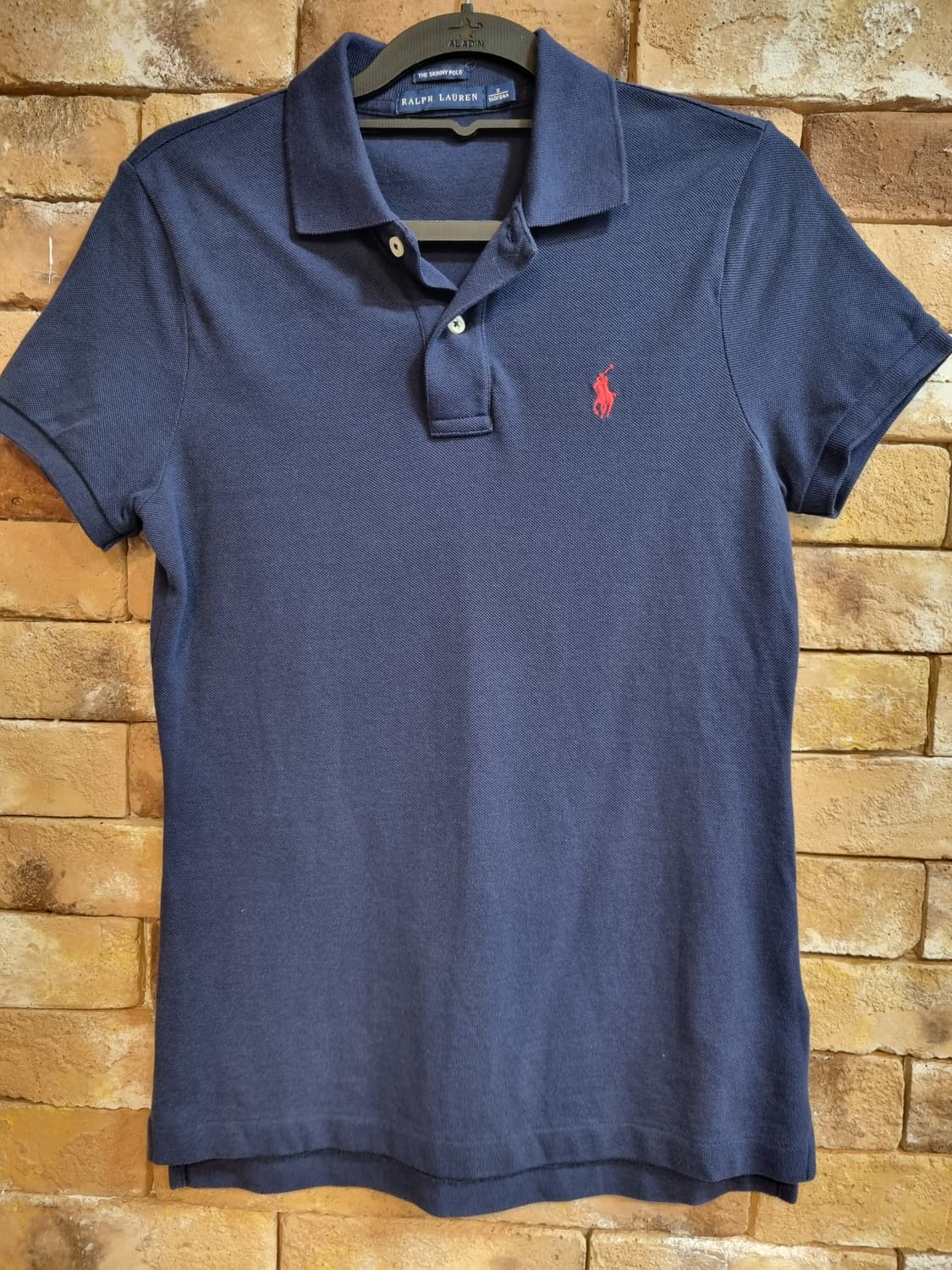 랄프로렌의 네이비 색상 스키니핏 카라티 상품이미지1