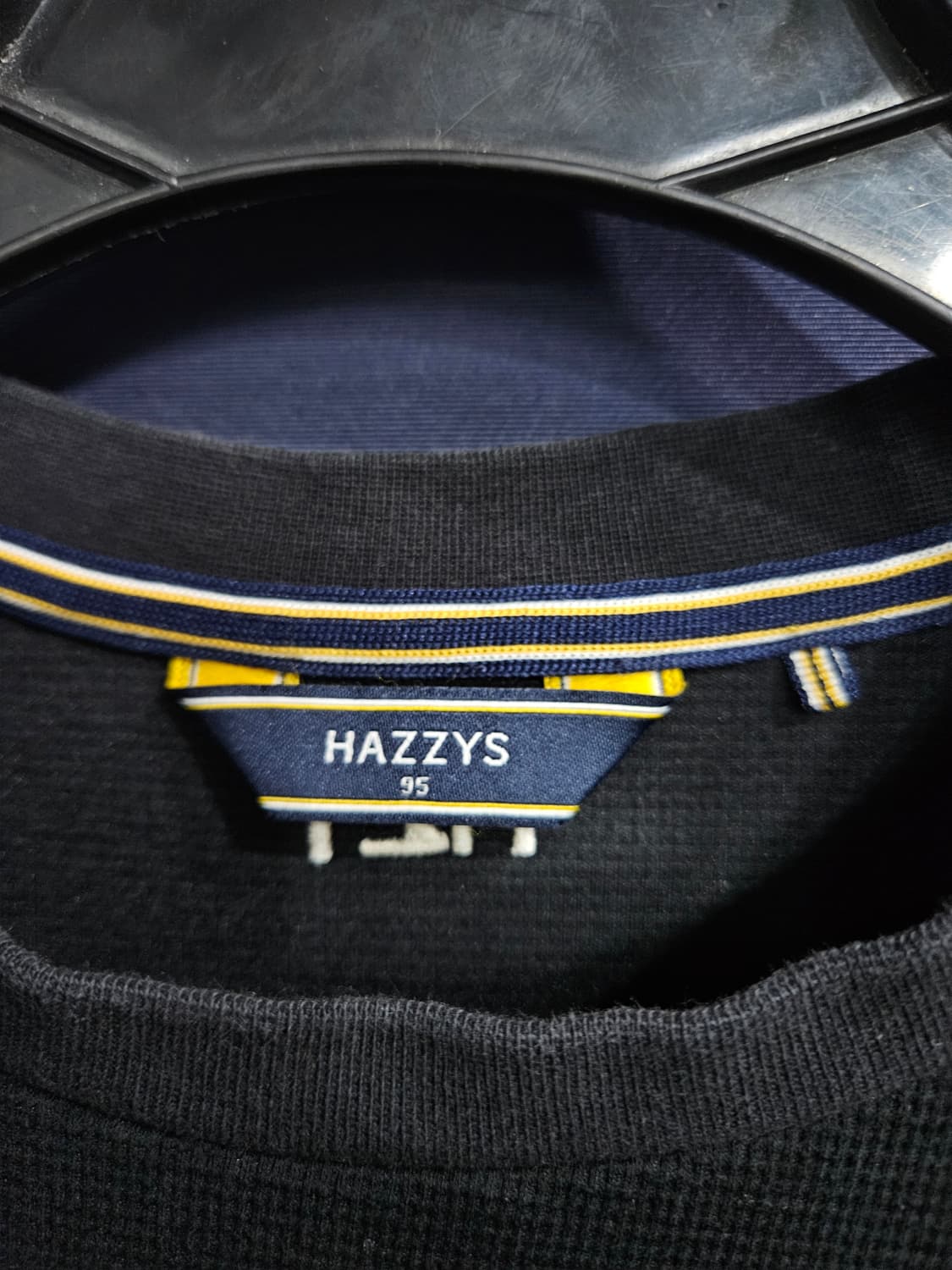 헤지스 블랙 남성 세미오버핏 95 반팔티  상품이미지3