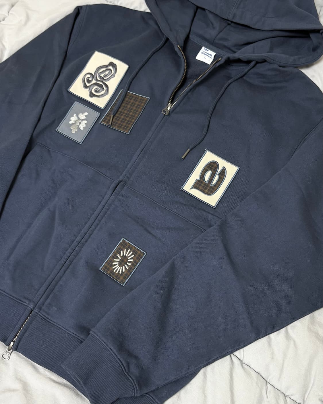 더콜디스트모먼트 TCM frame hooded zip-up (navy) 상품이미지4