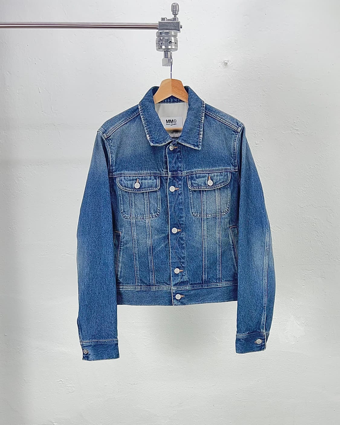 MM6 22fw 그린 캐스트 플랩 포켓 워싱 데님 자켓 상품이미지1
