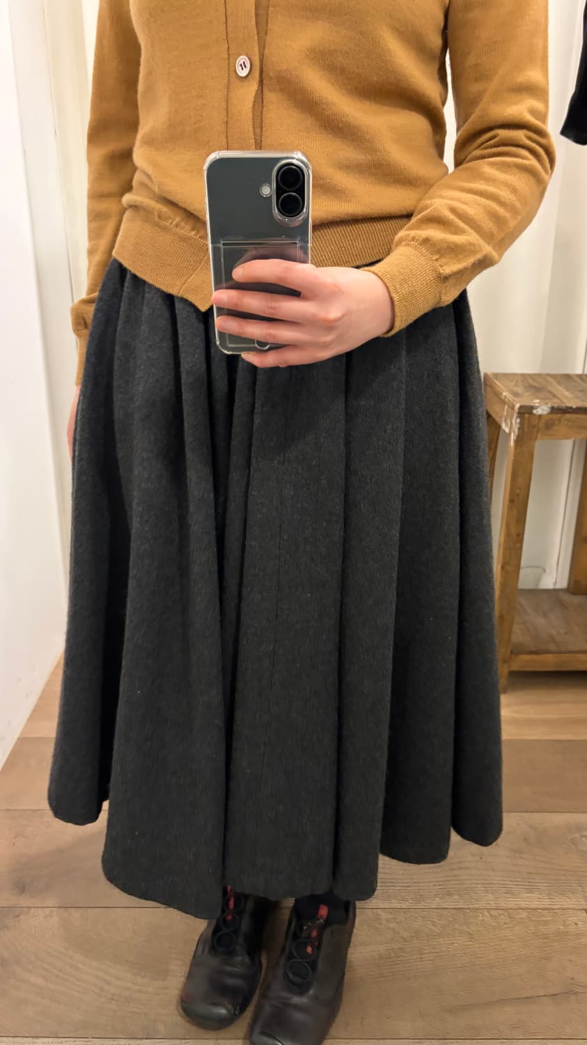 Shirring Volume Wool Skirt 상품이미지3