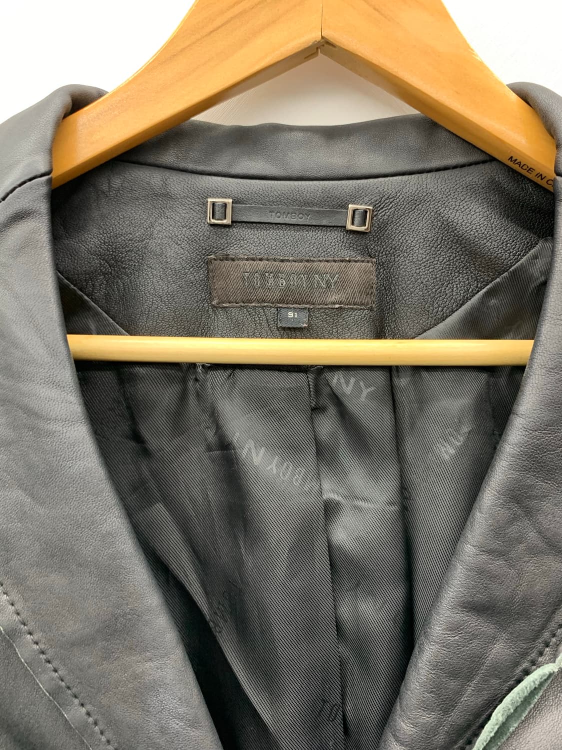 Tomboy 컷오프 카라 램스킨 레더자켓 상품이미지4