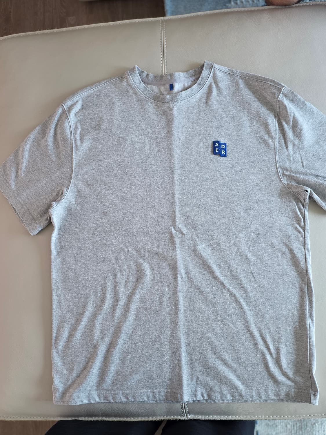 아더에러 시그니피컨트 티셔츠 M 상품이미지1
