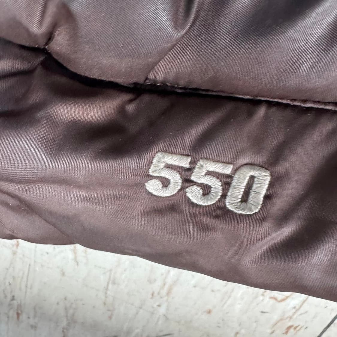 노스페이스 550 후드 패딩조끼 브라운 M 상품이미지4