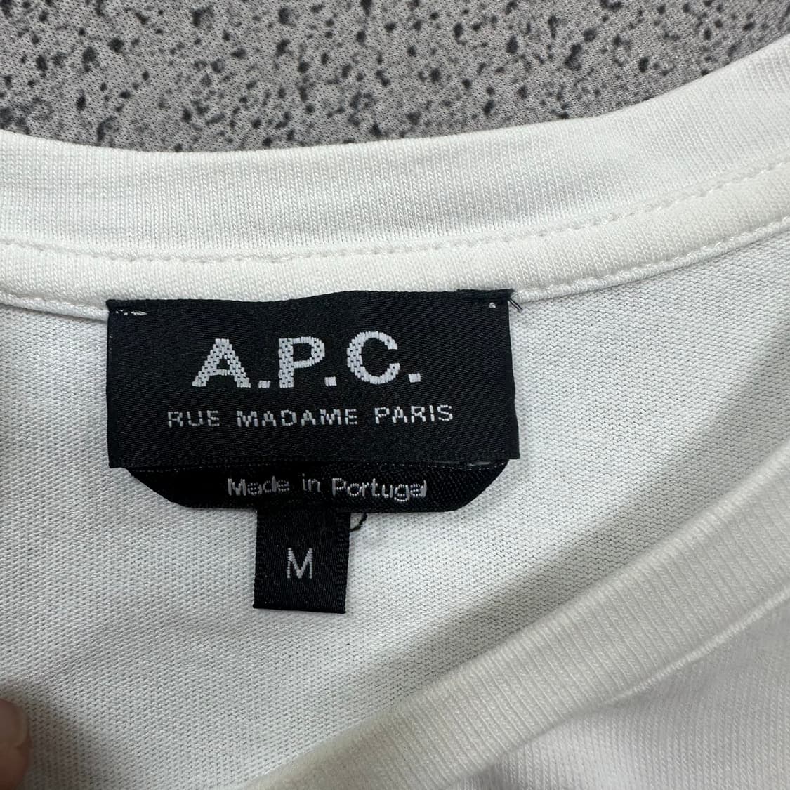 ✨ (바배) A.P.C 아페쎄 화이트 반팔티  상품이미지3