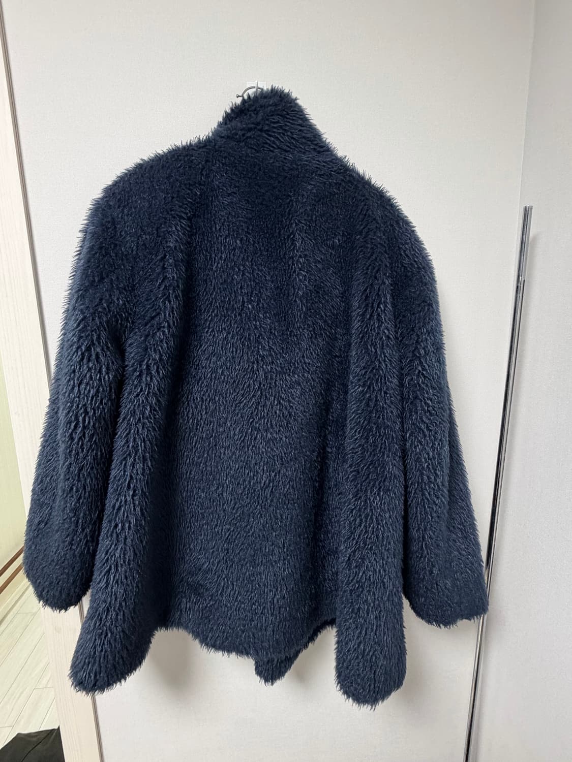 아모멘토 샤기 퍼자켓 상품이미지3