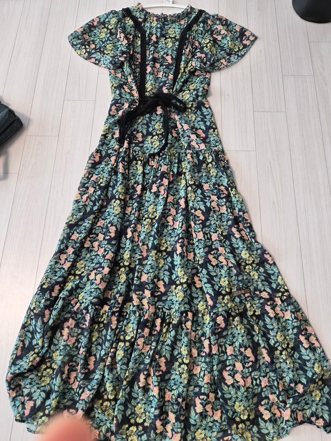 [Thursday Island] 멀티 플라워 쉬폰 맥시 원피스 상품이미지4