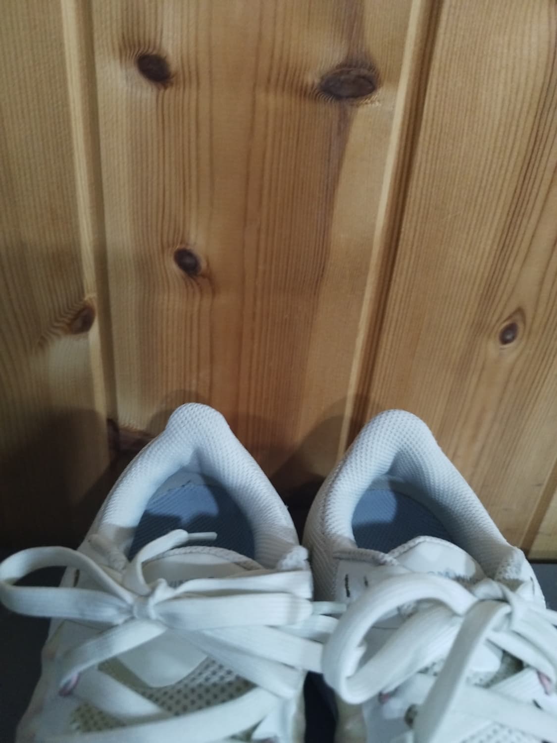 235mm 나이키 줌윈플로8 런닝화  상품이미지5