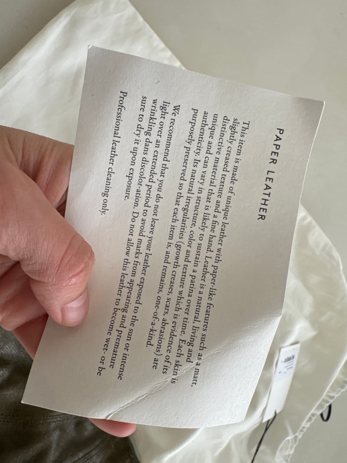 르메르 라지 소프트 크루아상백 올리브 상품이미지5