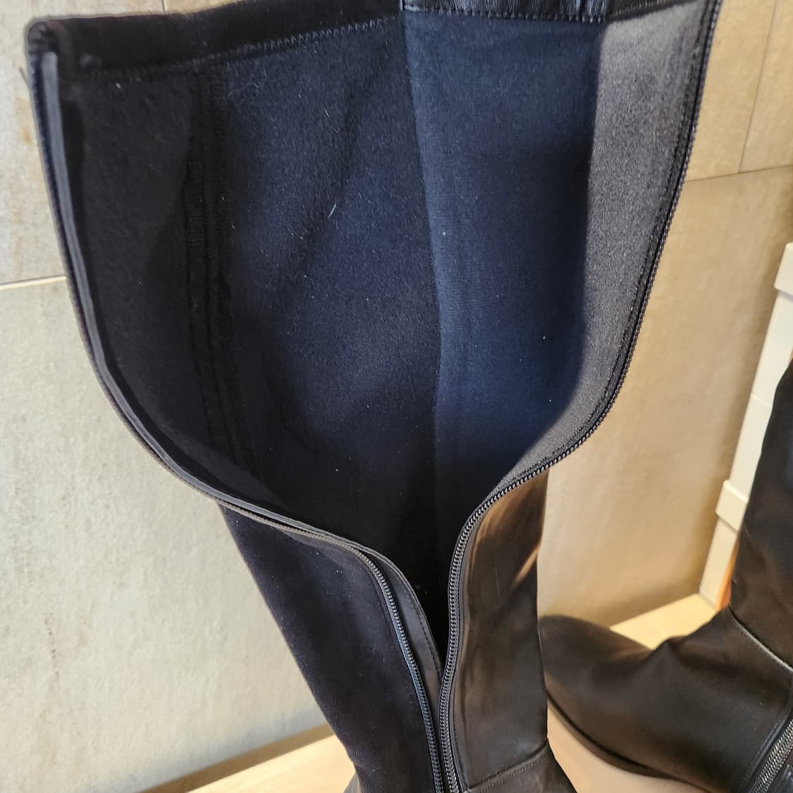 블랙 가죽+스웨이드 롱부츠✨ 니하이 라인 완벽
235 상품이미지7