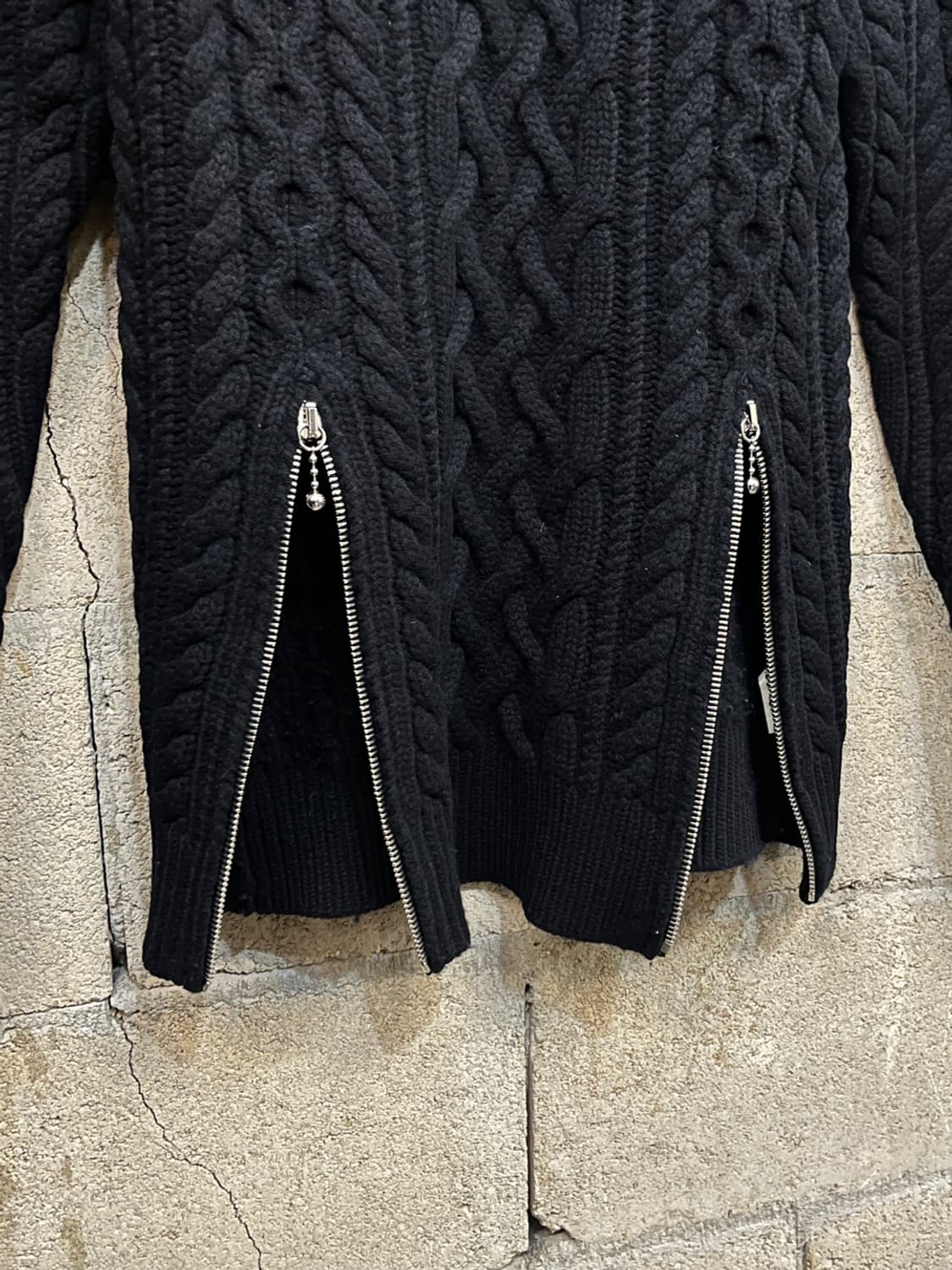 알렉산더 왕 집 스플릿 헴 니트 상품이미지3