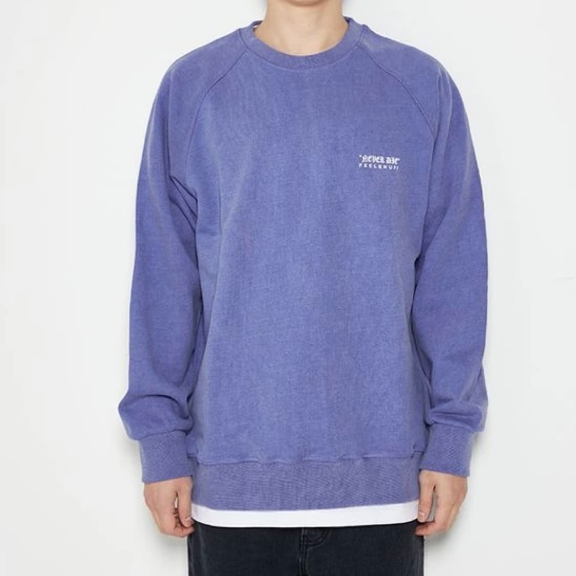 필이너프 크로스 그래픽 맨투맨 상품이미지2