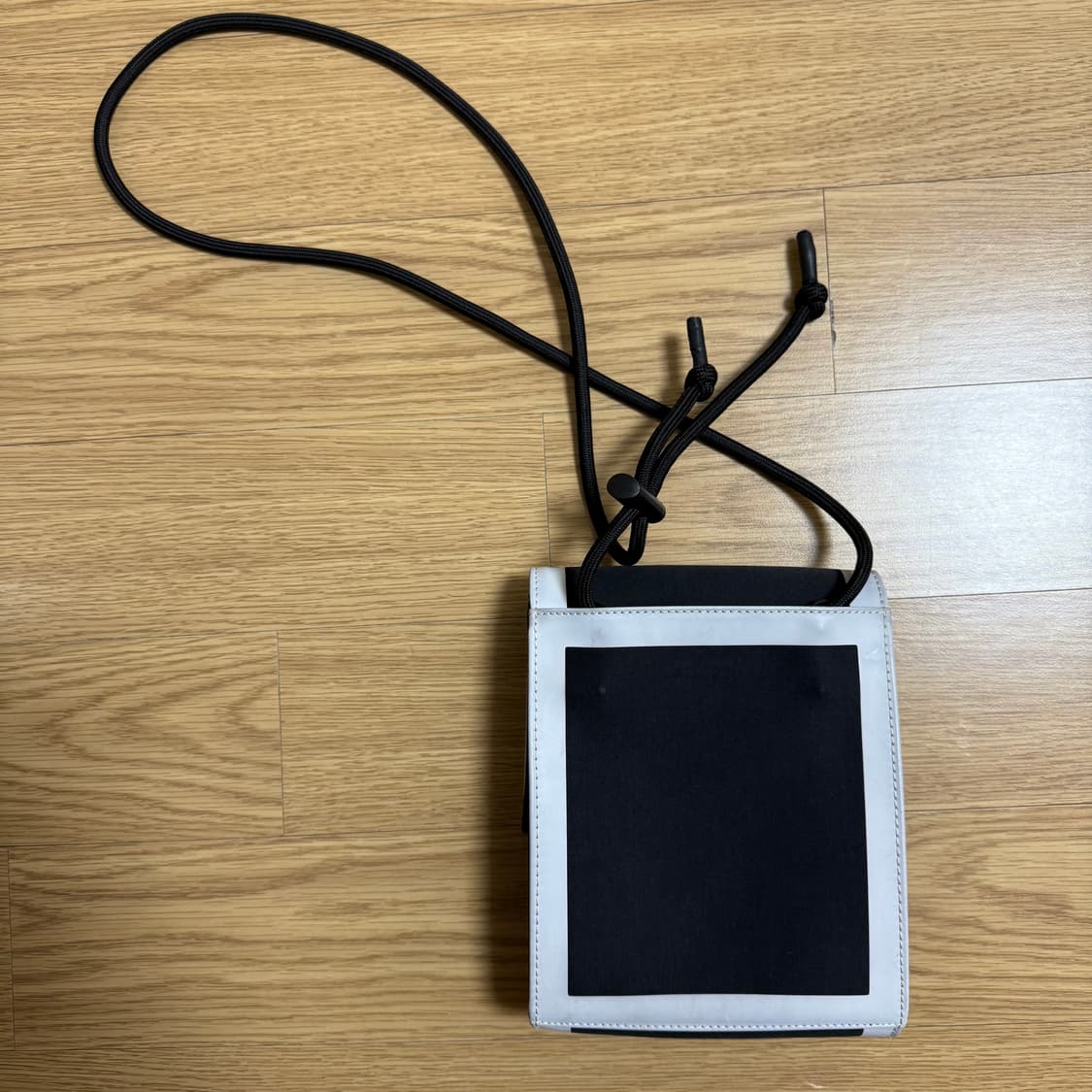 apc 아페쎄 크로스백 가방 상품이미지3