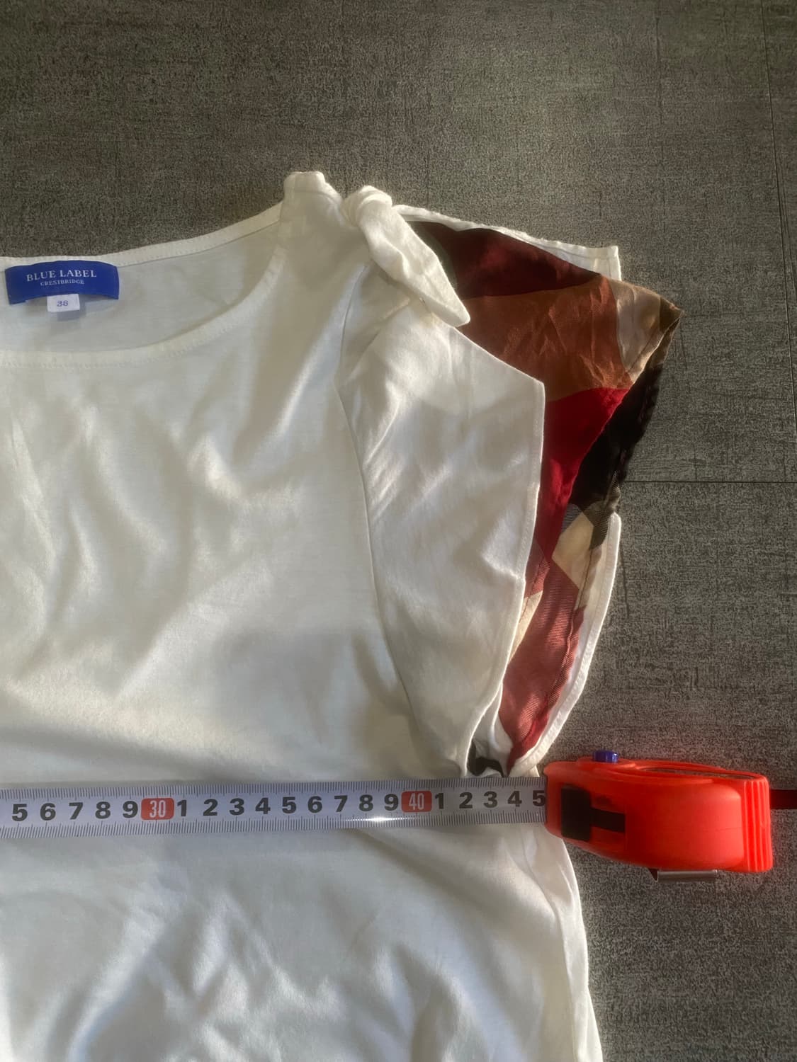 Burberry 버버리 하구미모리걸 핀터깔y2k 타탄체크 반팔티셔츠 상품이미지3