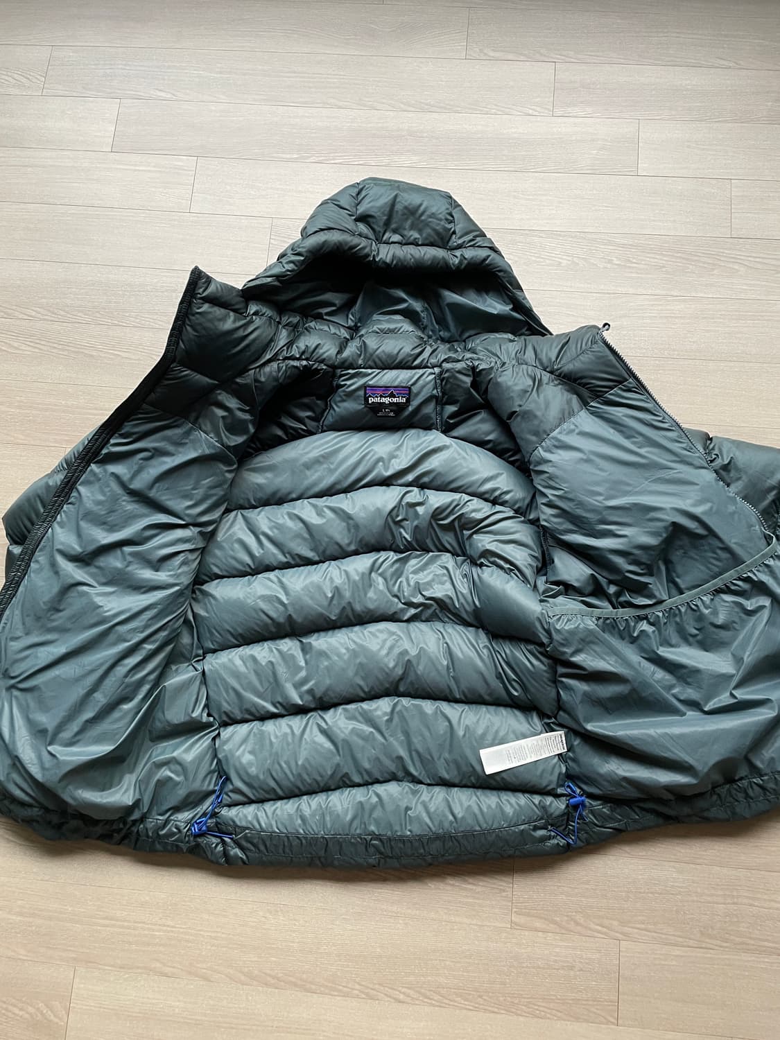 23 파타고니아 피츠로이 누보 그린 다운 자켓 상품이미지7