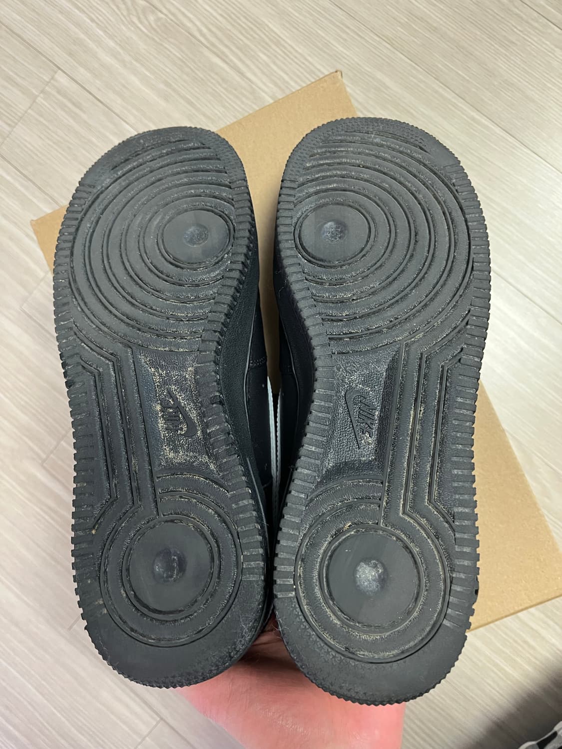 (280) 나이키 에어포스 블랙 화이트 상품이미지5