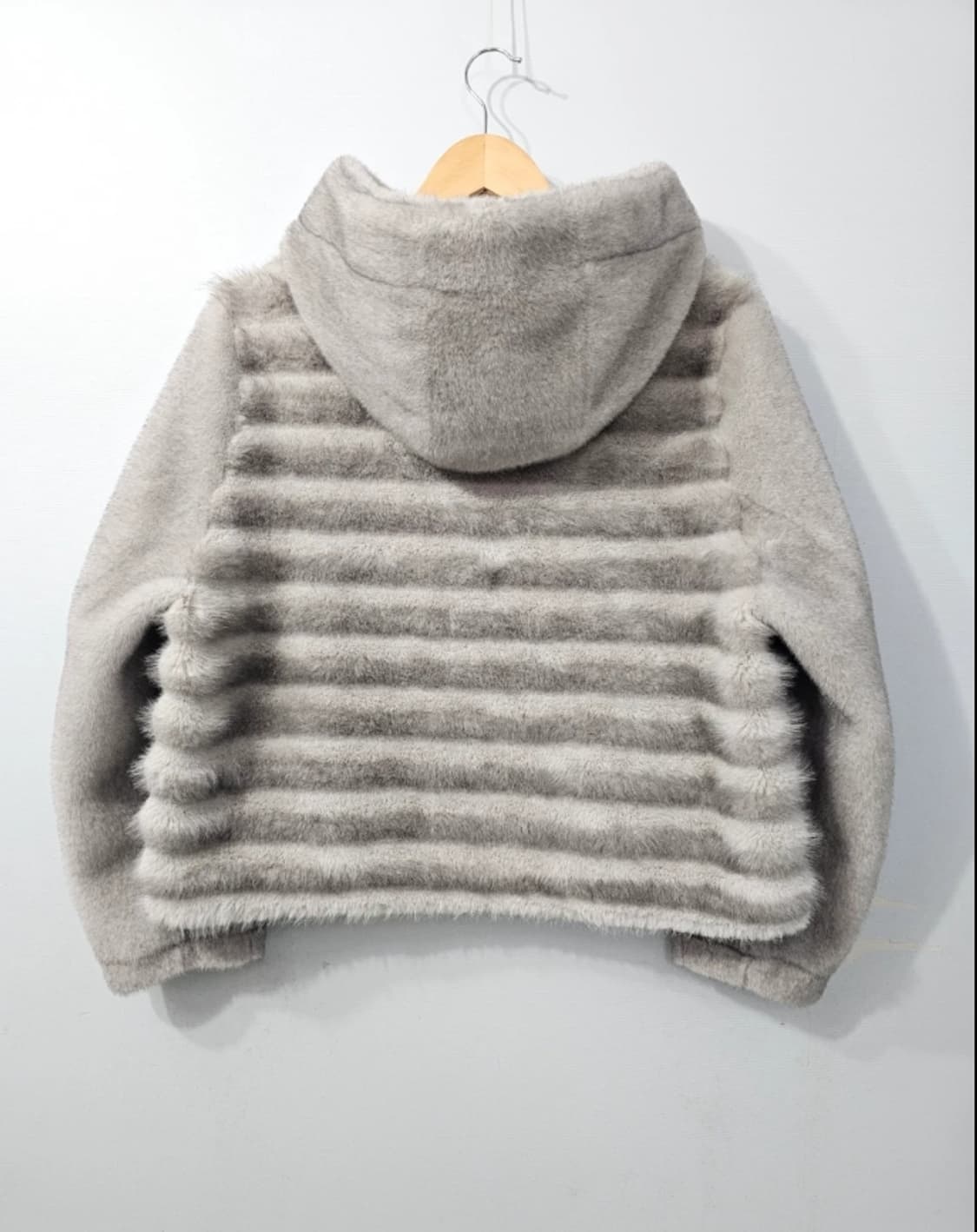 오드리앤내추럴 그레이 밍크퍼 후드 자켓 ~77 상품이미지3