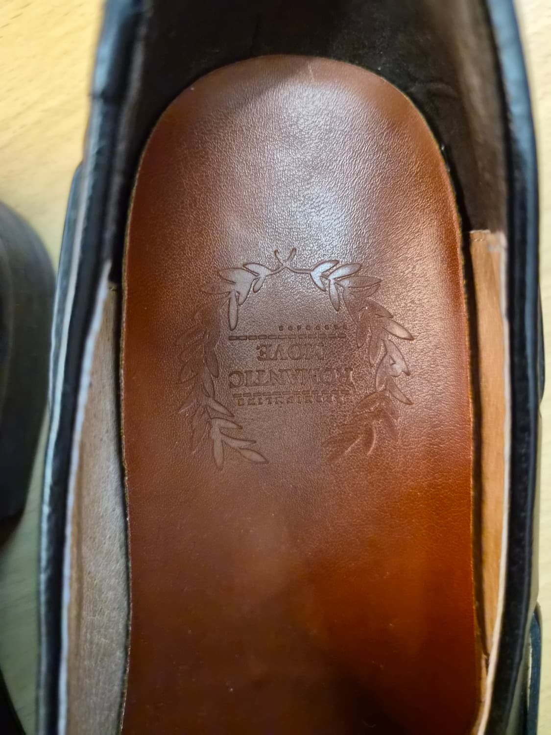 250) 로맨틱 무브 테슬 로퍼 팝니다 상품이미지4