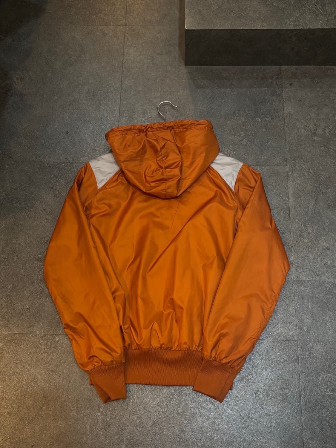 나이키 올드스쿨 텍사스 롱혼스 윈드러너 바람막이 S사이즈 상품이미지3