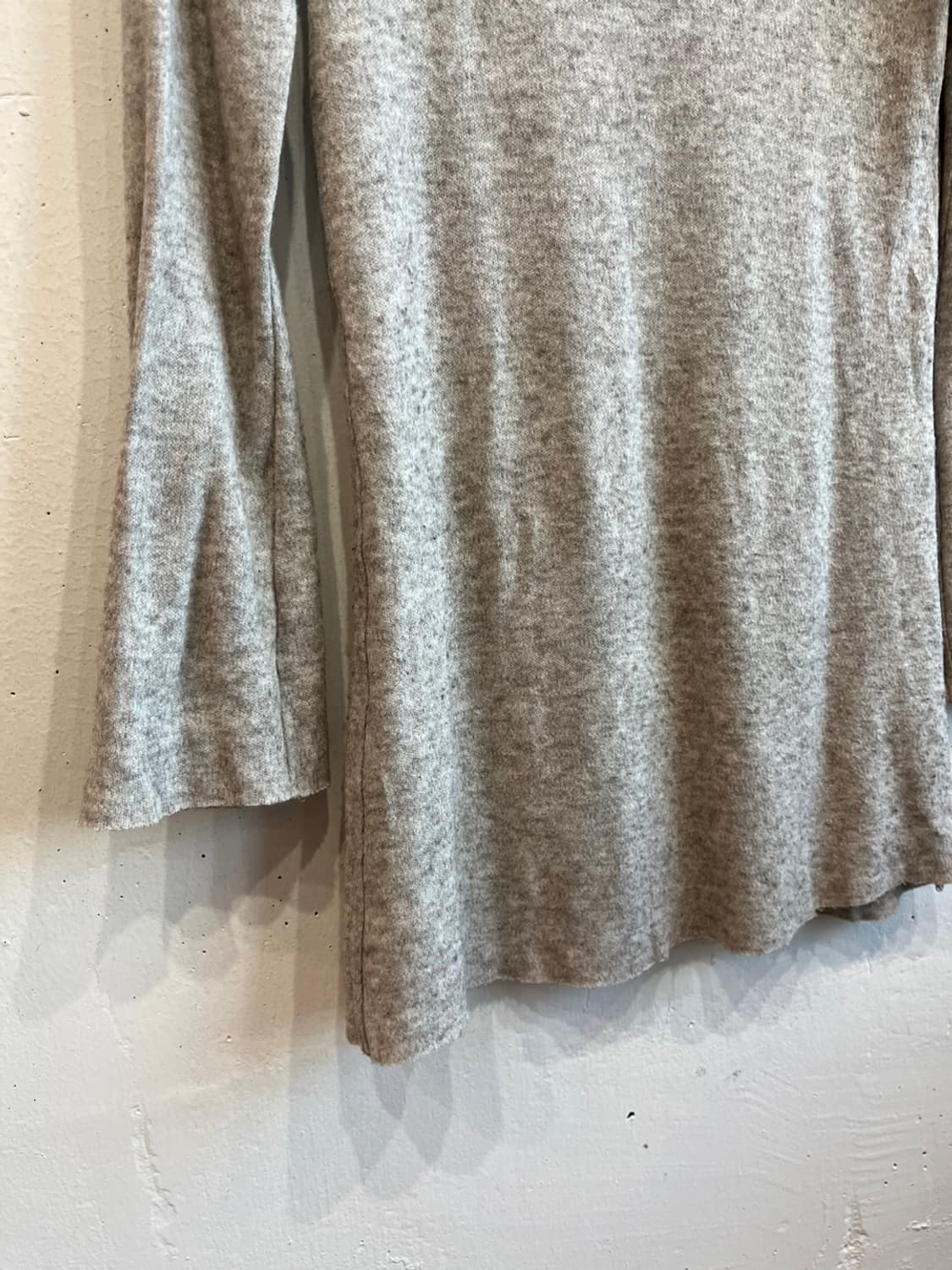 GOA 고아 니트 롱슬리브 상품이미지3