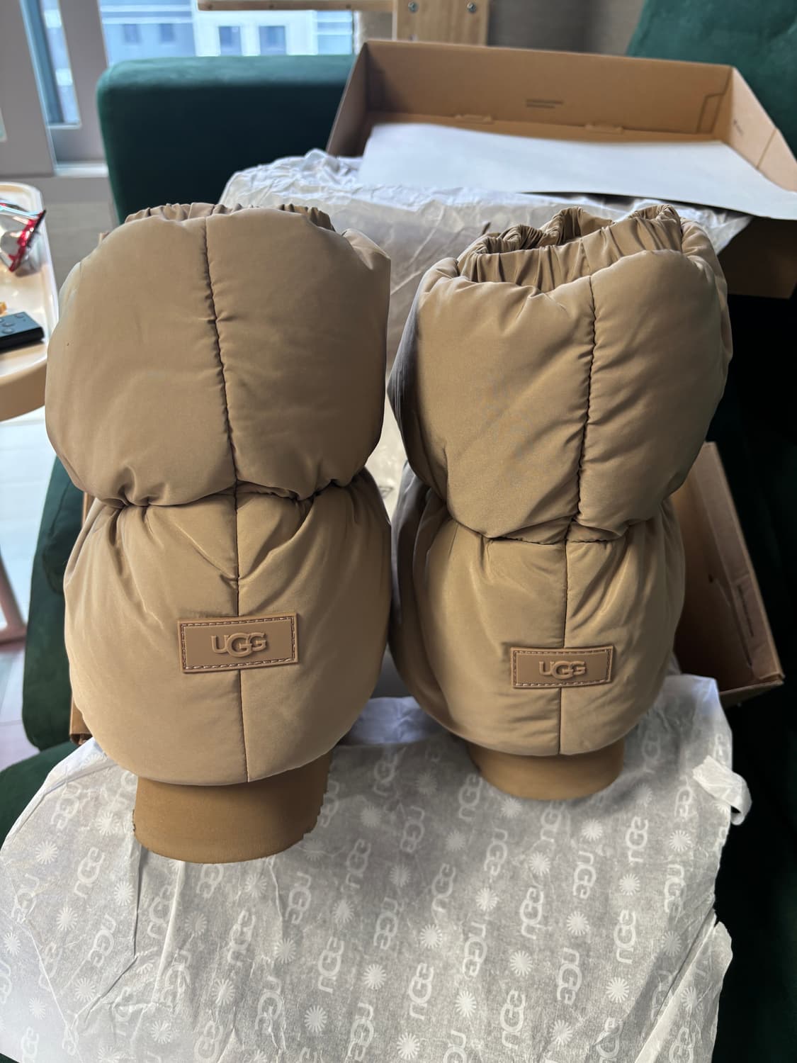 새상품) 어그 디퍼 푸퍼 상품이미지4