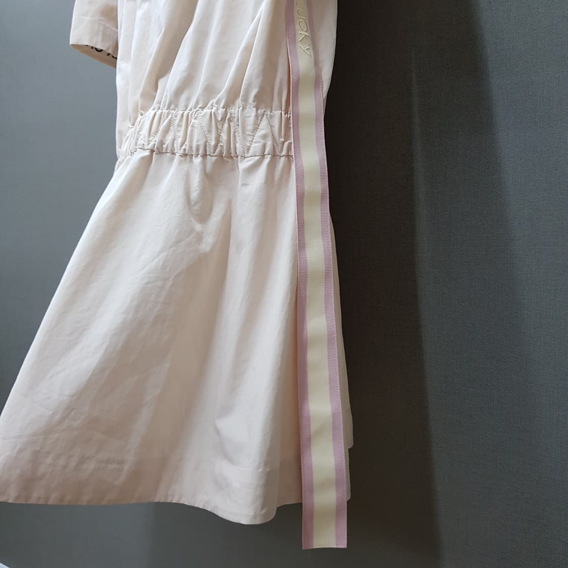 럭키슈에뜨 셔링 웨이스트 버튼 원피스 겸 롱 자켓 36사이즈 상품이미지5