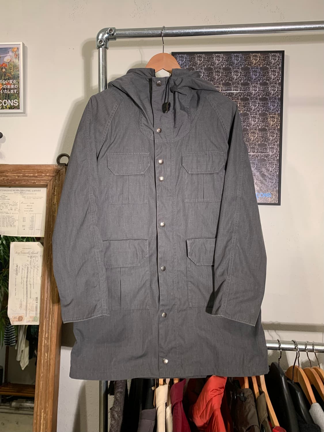 노스페이스 퍼플라벨 그레이 마운틴 파카 상품이미지1